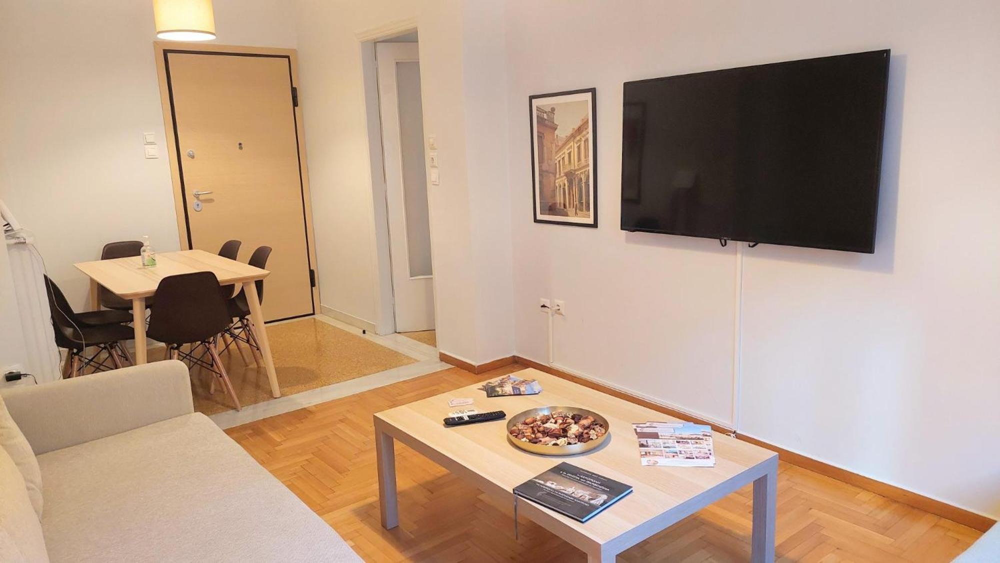 Cozy Apartment In Plaka Atene Esterno foto