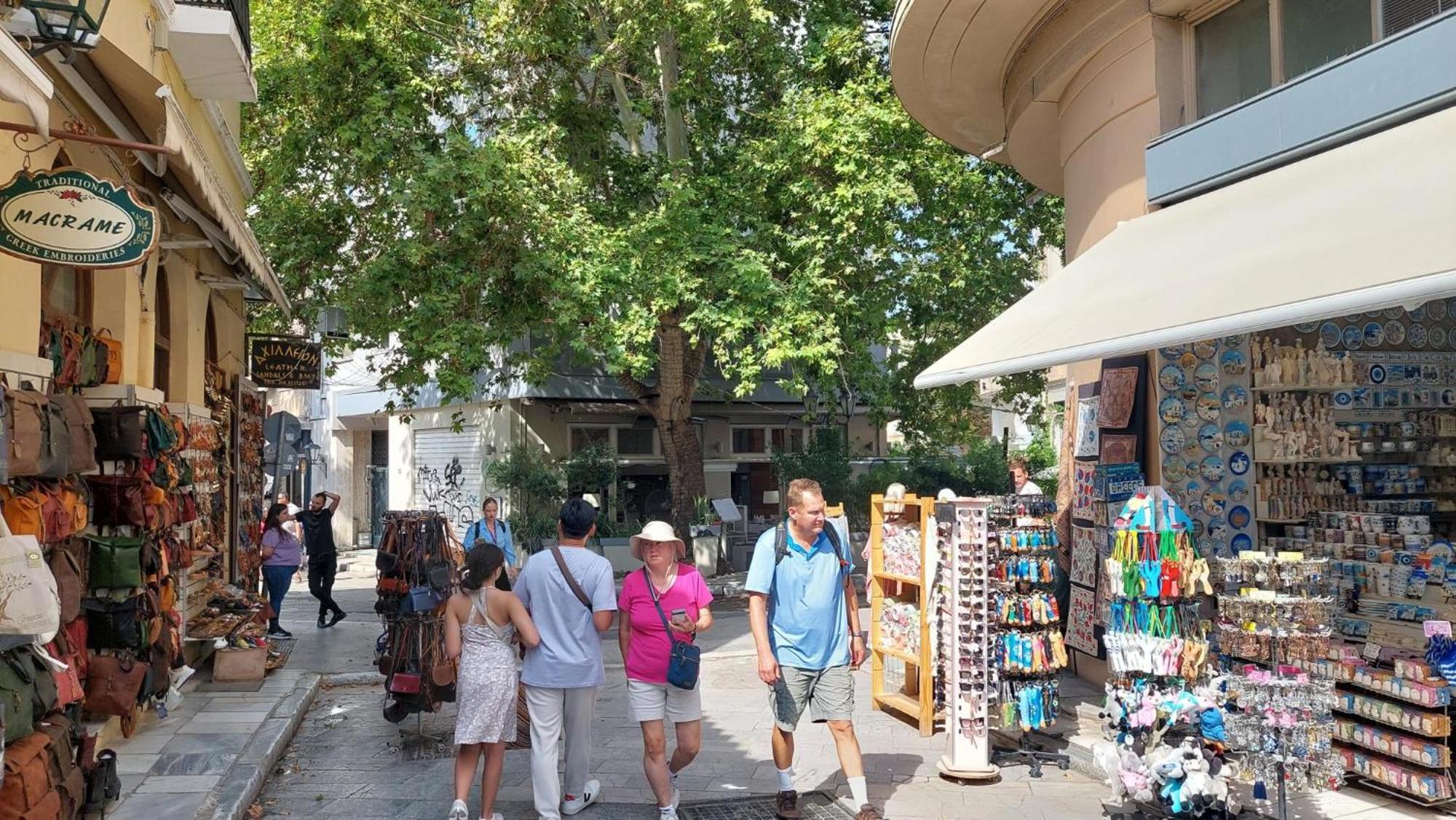 Cozy Apartment In Plaka Atene Esterno foto